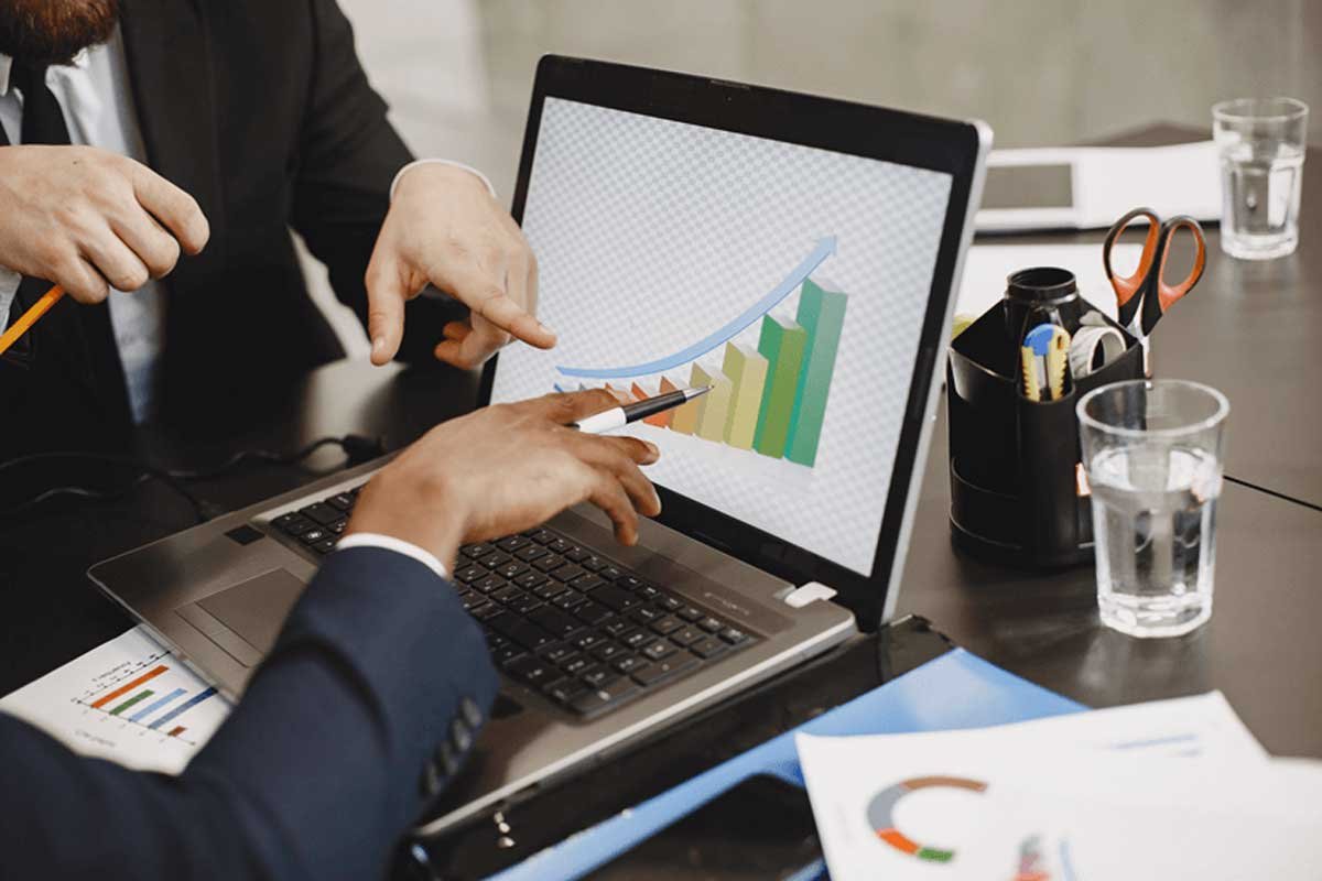 How to Stay Relevant in Fast-Changing Online Trends