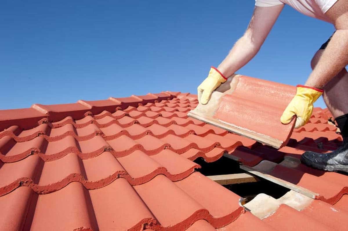 Roof Maintenance Checklist: Complete Seasonal Guide for 2026