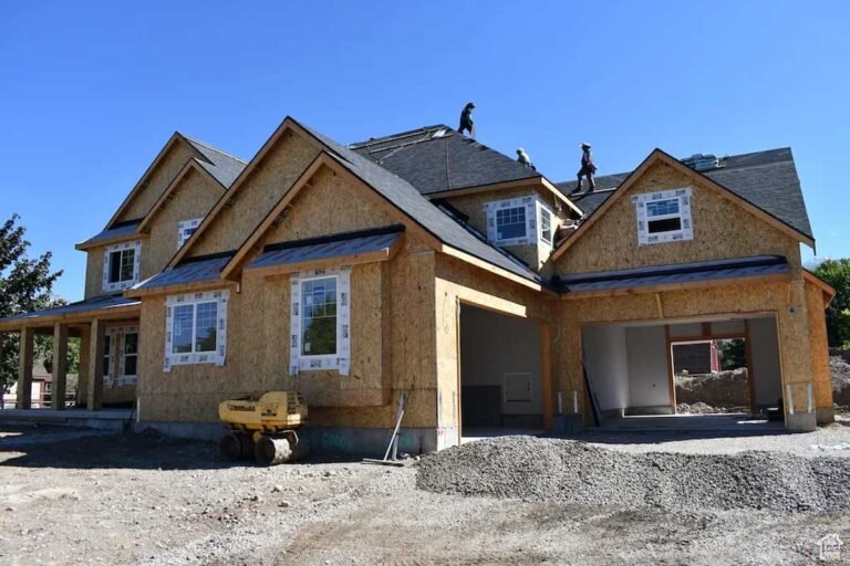 Is Building a Custom Home Worth It Compared to Buying in Today’s Market