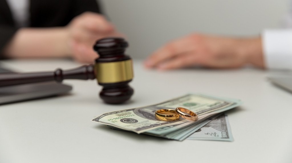How Much Does a Divorce Cost? $500 to $100,000+, Depending on How You Separate