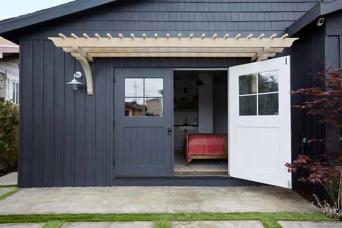 How to Convert a Garage Into a Room: A Practical Garage Guide