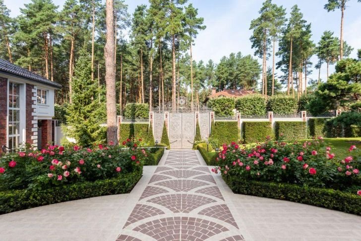 How to Create a More Welcoming Front Yard