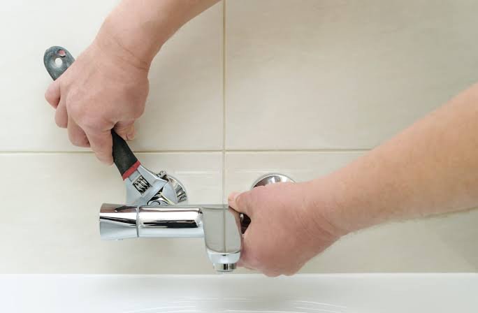 Signs You Need Faucet Installation Service