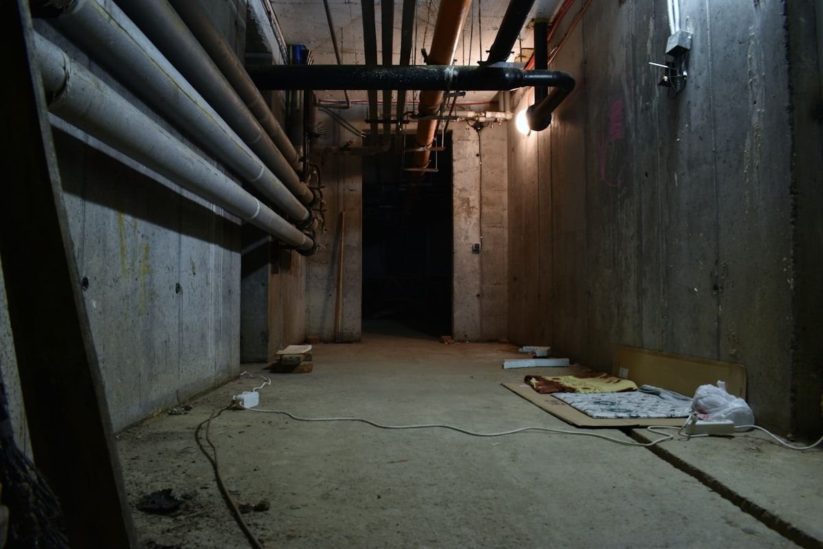 Best Crawl Space Dehumidifier: Sizing, Picks, and Lifespan