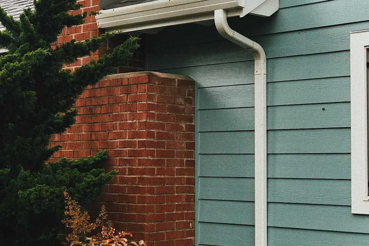 Downspout Drains Underground: Depth, Pipe, and Clog-Proofing