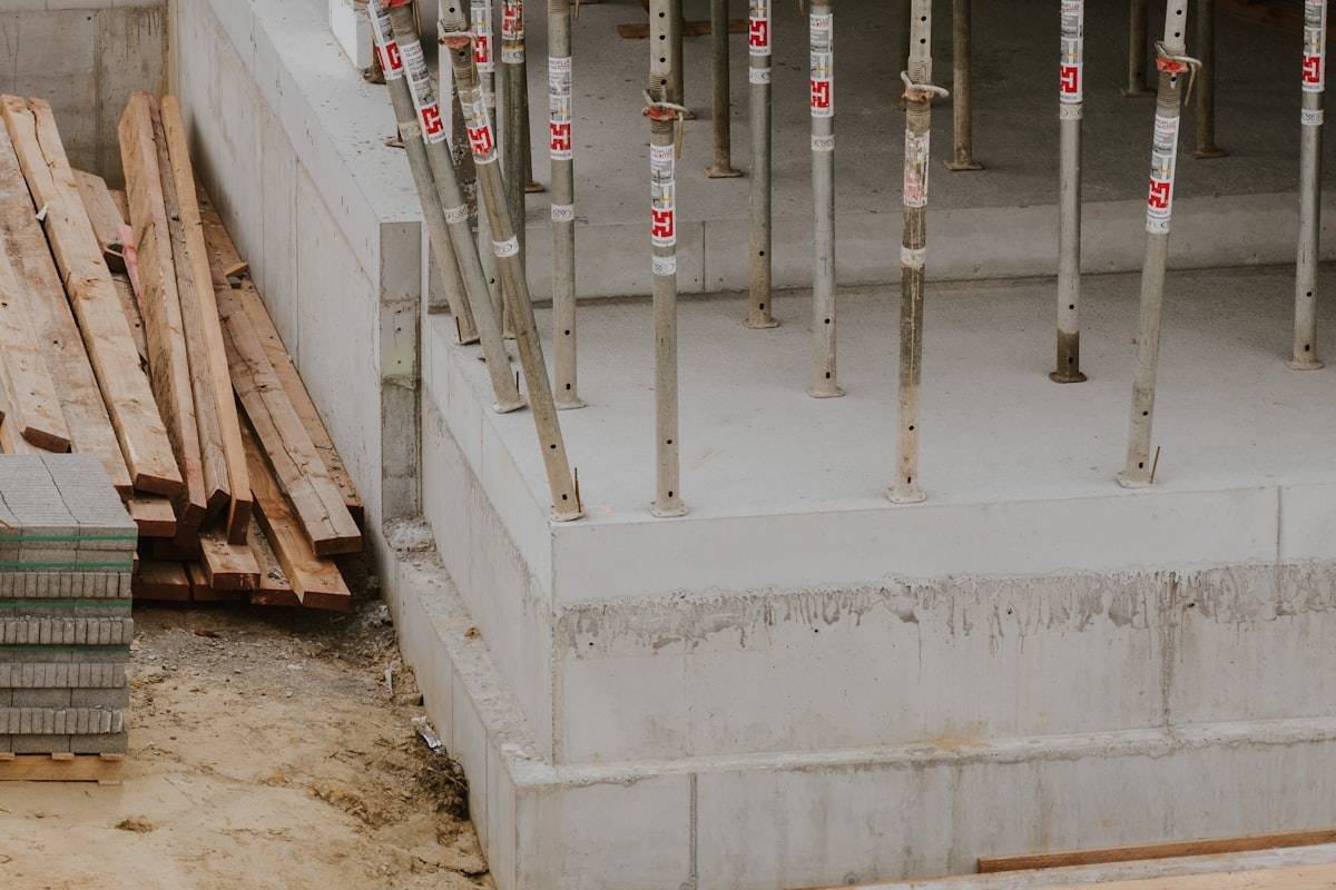 French Drain Fabric: Which Type Works and Which Clogs